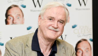 Monty Python-acteur John Cleese steunt Rupert Lowe en Restore Britain