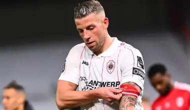 Alderweireld in hevige discussie: beelden zorgen voor ophef - Offside