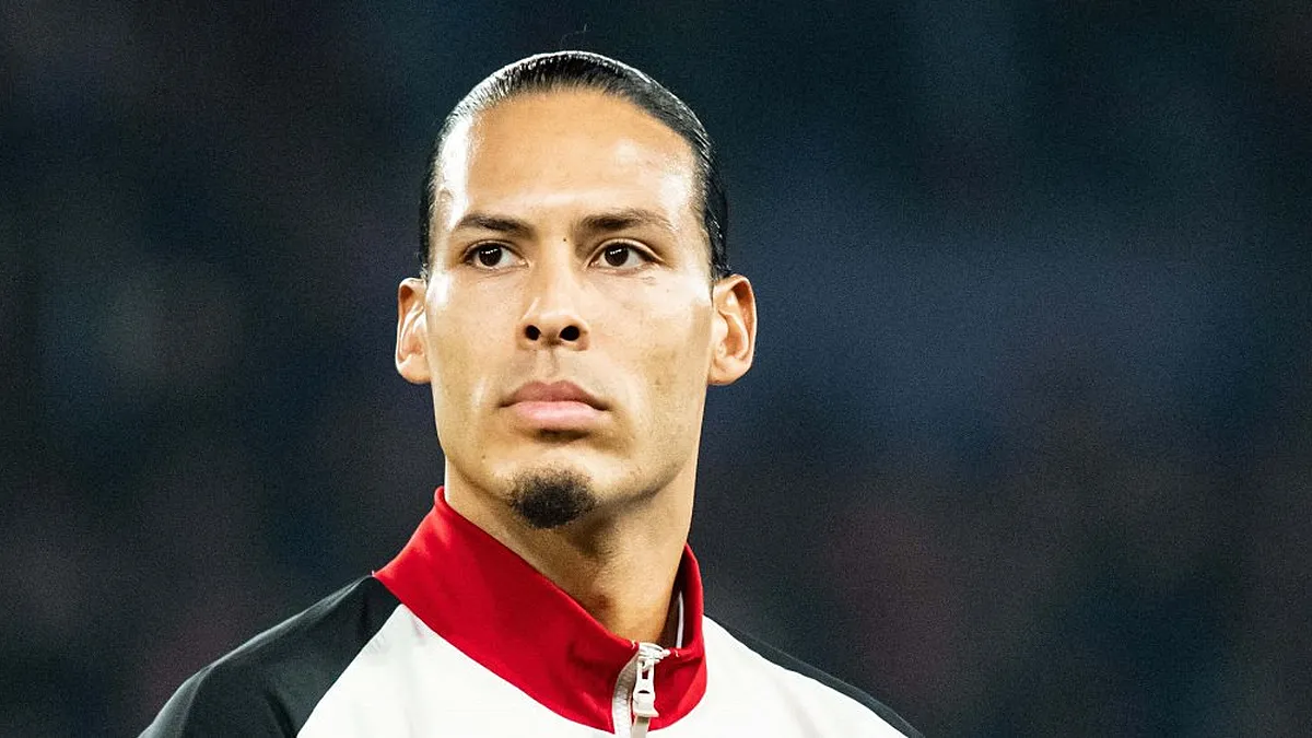 Oorlog in Nederland: Van Dijk compleet afgemaakt na ruzie