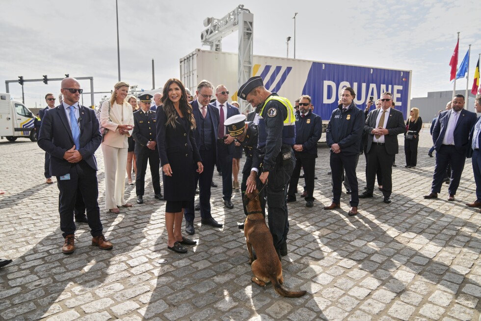 Noem and Belgian prime minister discuss in Antwerp thwarting drug smuggling