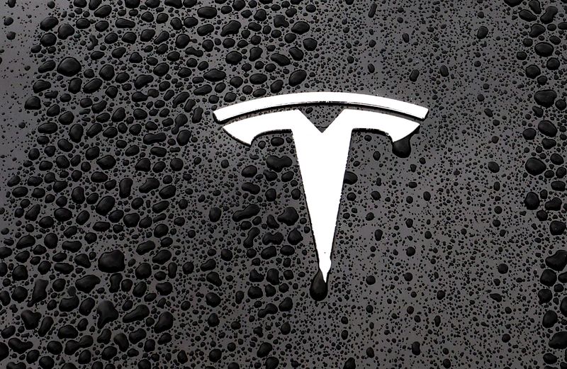 Tesla authorised to test supervised self-driving software in Belgium