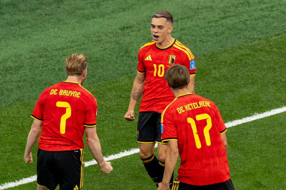 Trossard, De Bruyne score and Belgium defeats New Zealand 5-1 to advance at the World Cup