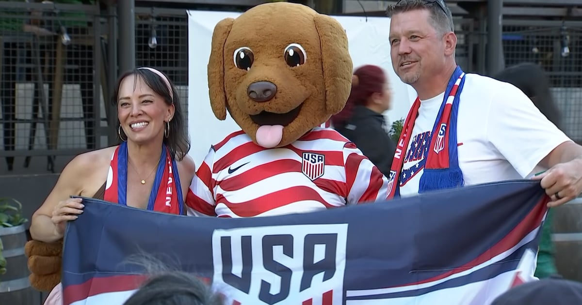 The Night Before: USA fans rally together in Seattle ahead of Belgium match – KIRO 7 News Seattle
