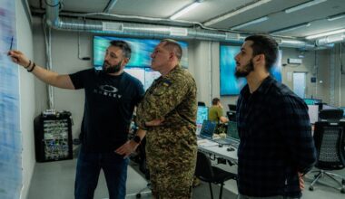 Russia needs to find 70,000 troops for this, we will act to ensure they do not find them – NGU Cmdr on threat from Belarus