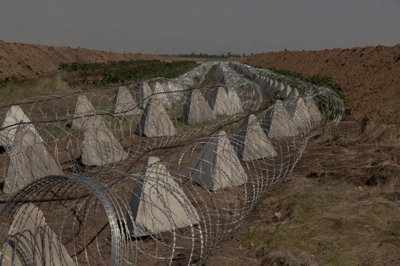 Ukraine sets up defensive line along Chernihiv–Belarus border Ukraine sets up defensive line along Chernihiv–Belarus border
