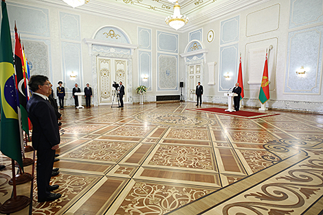 Lukashenko receives credentials from ambassadors of nine countries