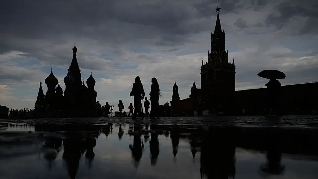 Lithuania moves to tighten curbs on pro-Kremlin Russian and Belarusian figures