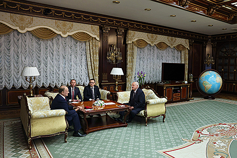Lukashenko meets with Russian Communist Party leader Gennady Zyuganov