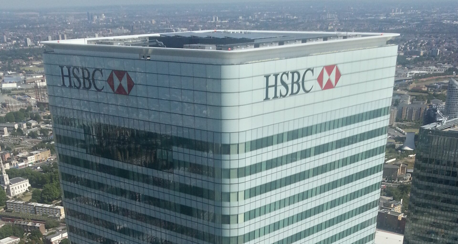HSBC tells staff to embrace AI as banking jobs shift