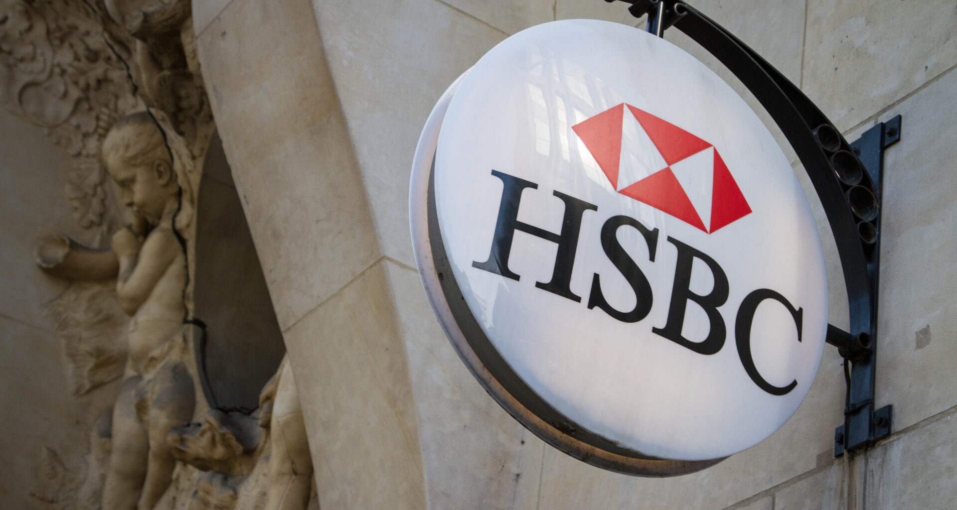 HSBC CEO says AI will eliminate some banking roles