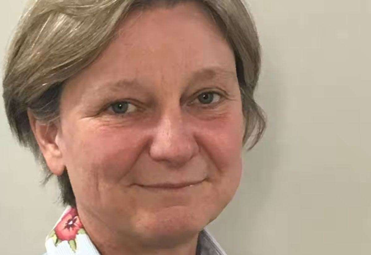 East Kent Hospitals chief executive Tracey Fletcher leaves after leadership turmoil and investigation into her suspension sees NHS England slash rating over ‘significant concerns’