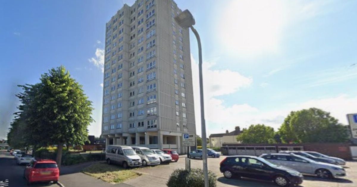 Neighbours hear 'glass smashing and big scream' as man fell from 15-storey seaside tower block | News UK
