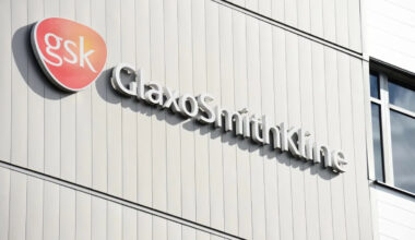 UBS keeps GSK at 'neutral' with focus on chief executive's strategy update