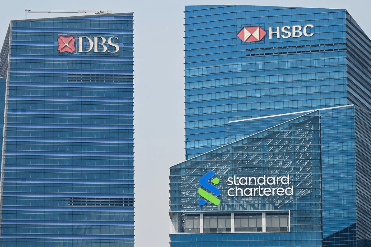 HSBC sells Singapore insurance business to Allianz in £1.6 billion deal