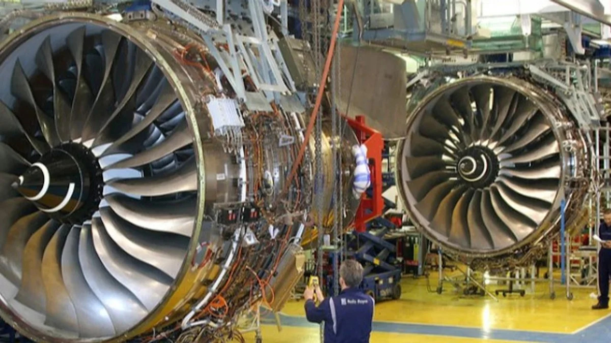 Rolls-Royce climbs after Trump promises Iran talks