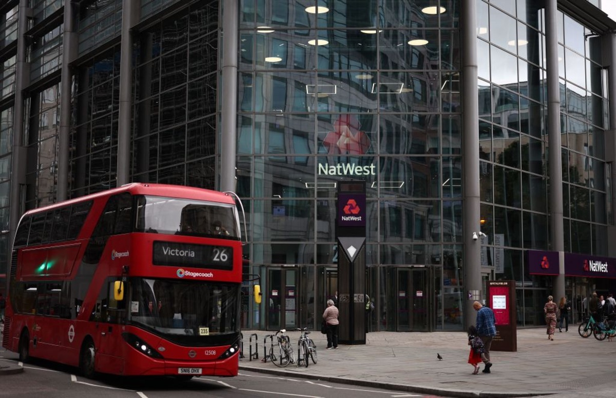 NatWest Drops Payslip Requirement: Open Banking Now Verifies UK Mortgage Income
