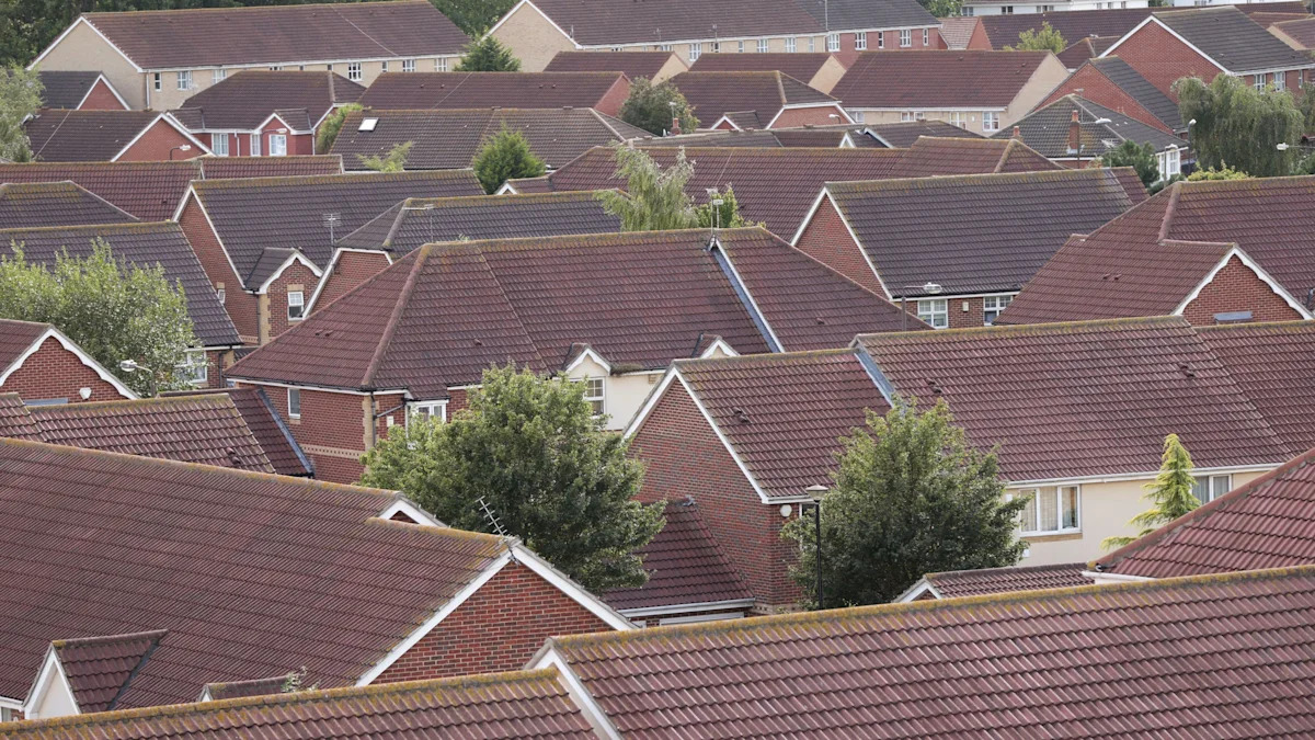 UK house prices stagnant amid high mortgage costs