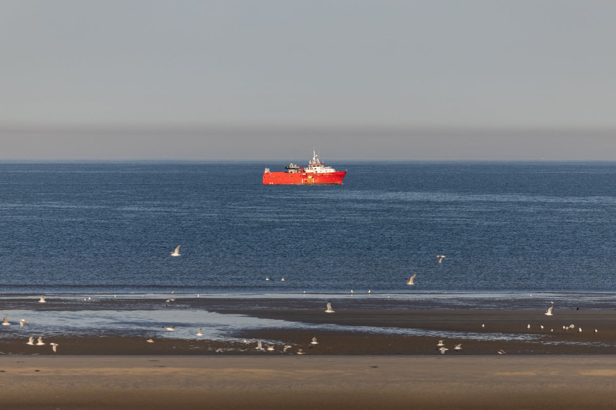 French launch rescue operation as 140 migrants attempt Channel crossing to UK