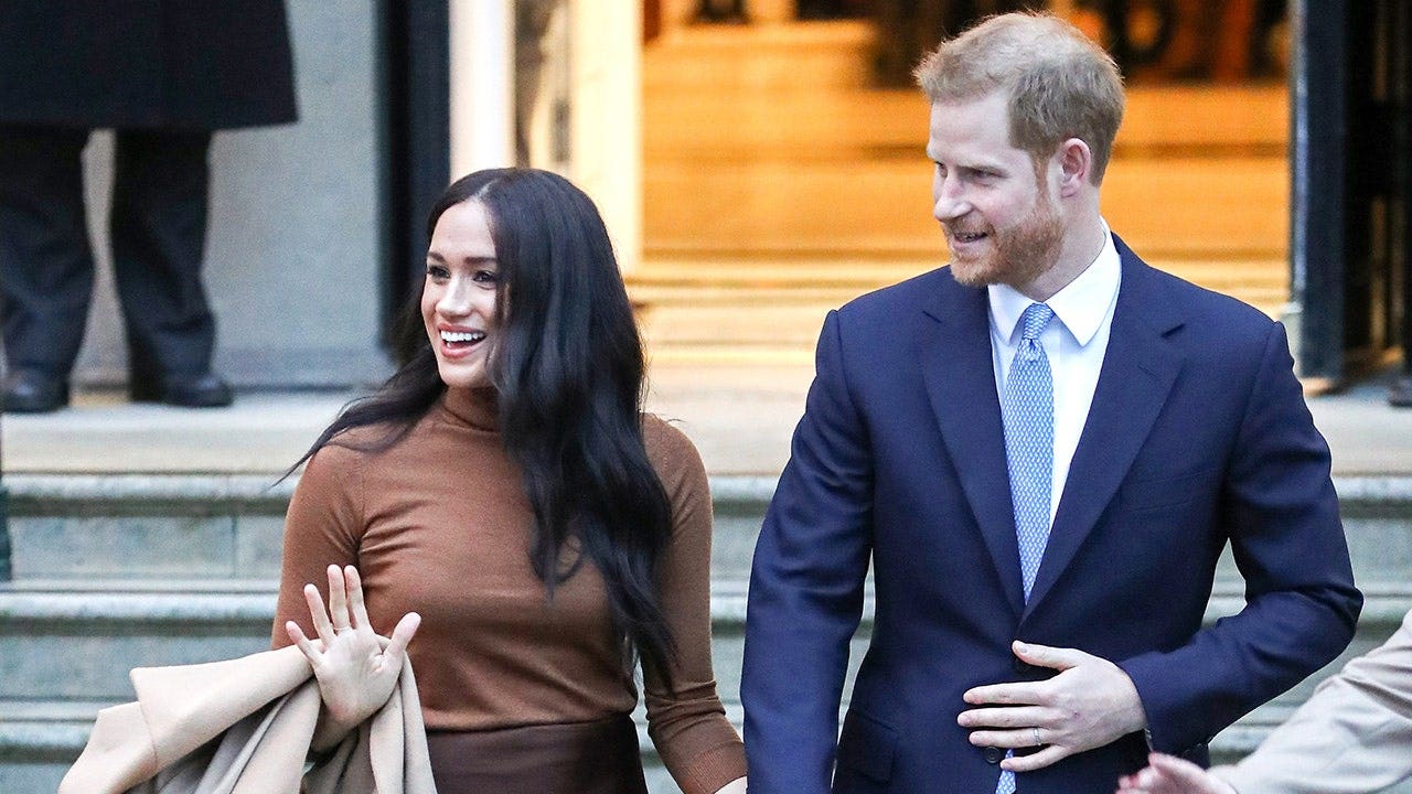 Harry and Meghan's reported UK move signals Megxit defeat, experts say