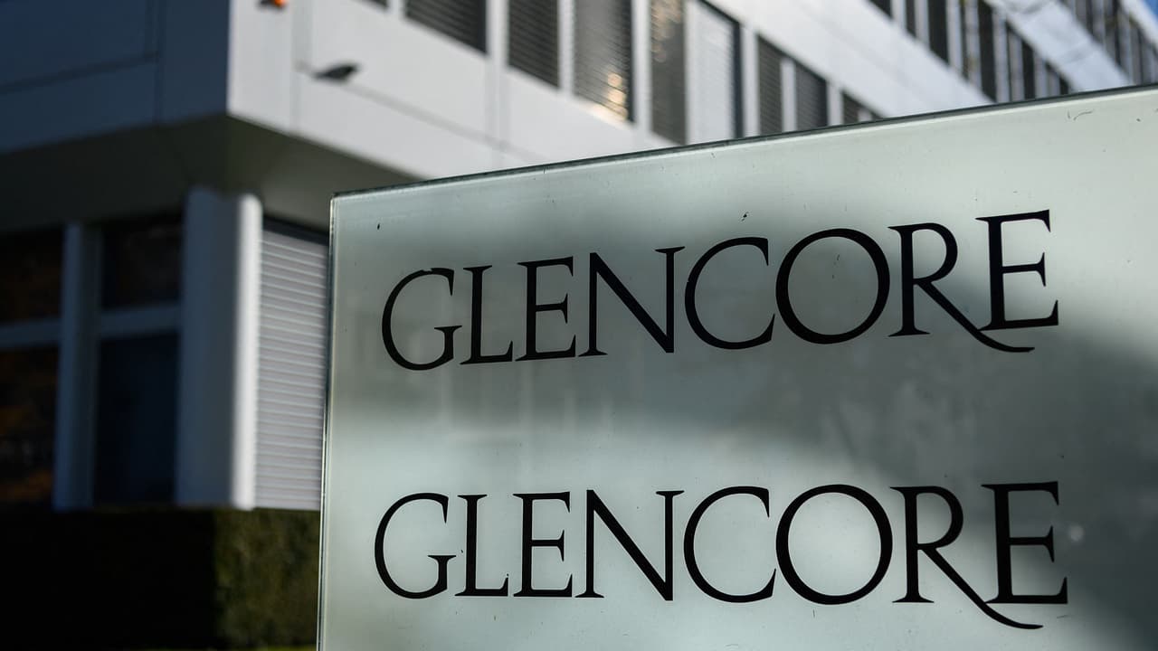 Glencore's ASX debut puts valuation gap with BHP, Rio under scrutiny