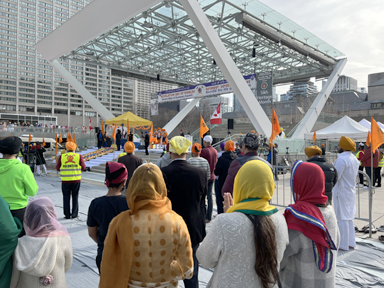 Streets of Toronto reverberate to beating of drums and recitation of holy hymns to mark Khalsa Day Parade — The Indian Panorama