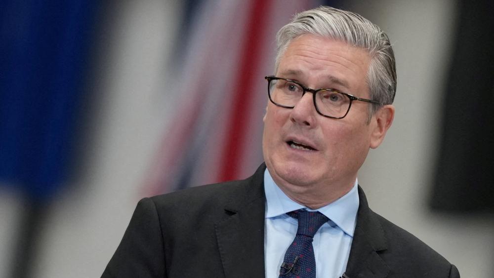 Starmer tells supporters he will fight any leadership contest
