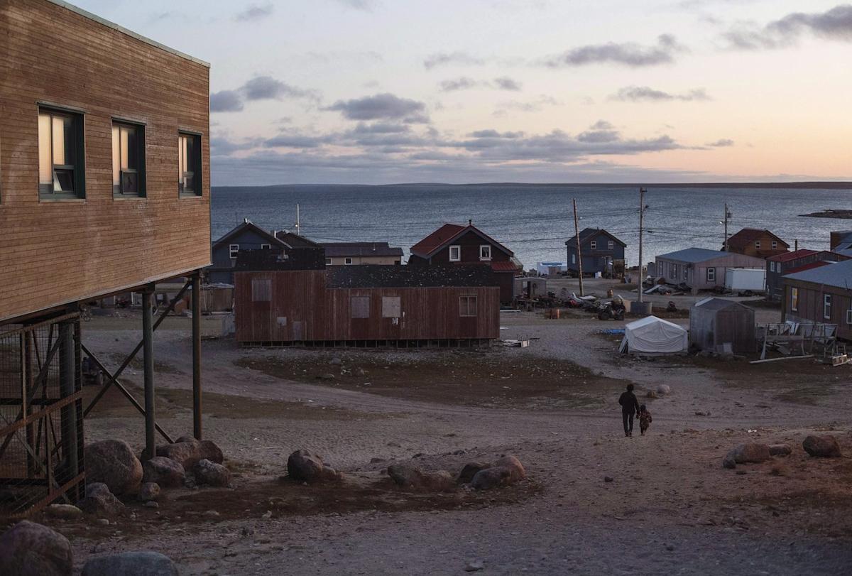 Ottawa to peg first national interest projects in territories: sources