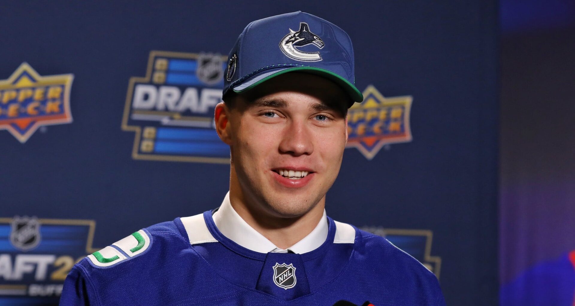 Vancouver Canucks News & Rumours: Novotny, Malhotra & a Two-Track Future - The Hockey Writers - Vancouver Canucks
