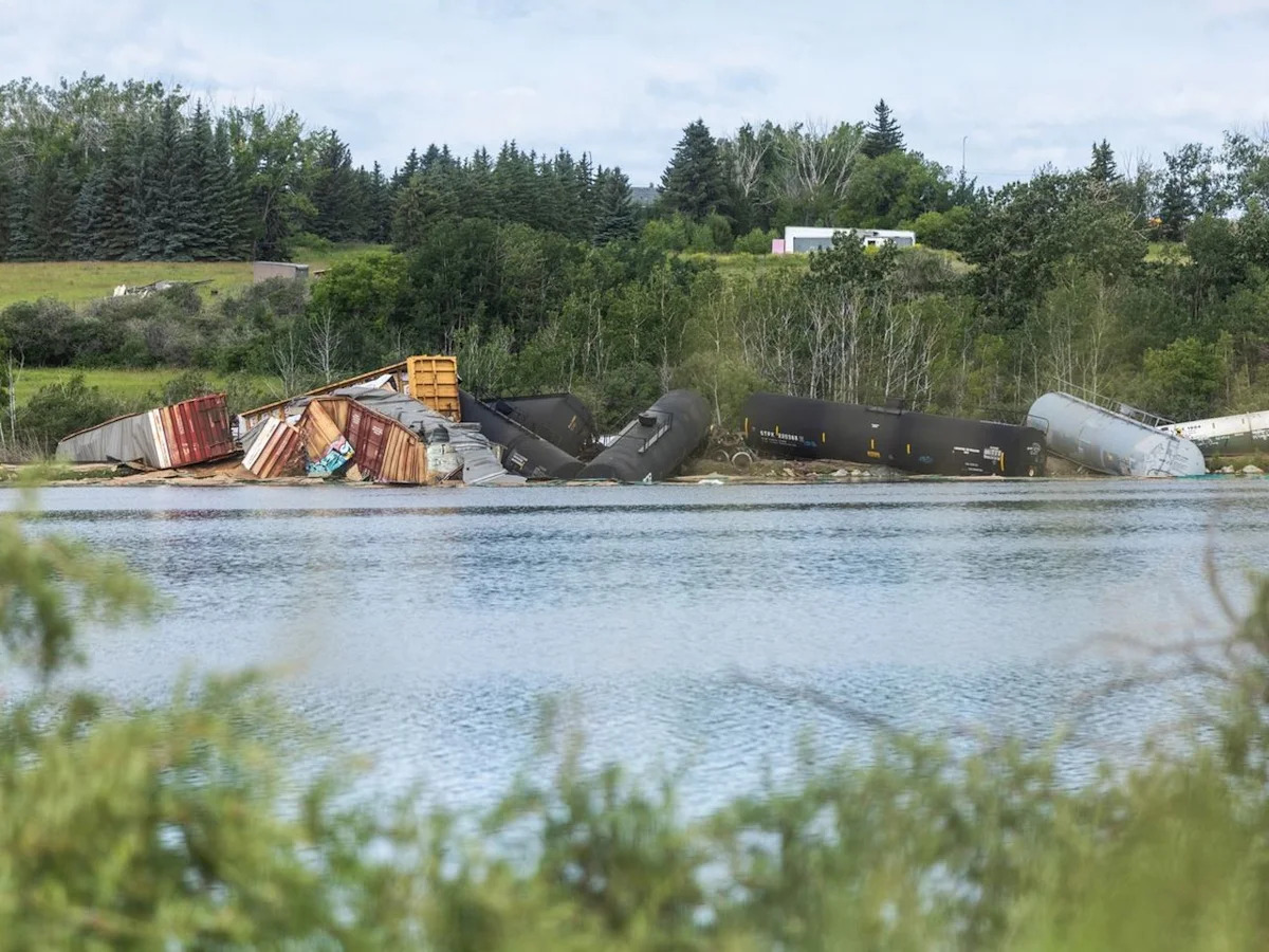Several freight cars in water after train derailment near Silverado