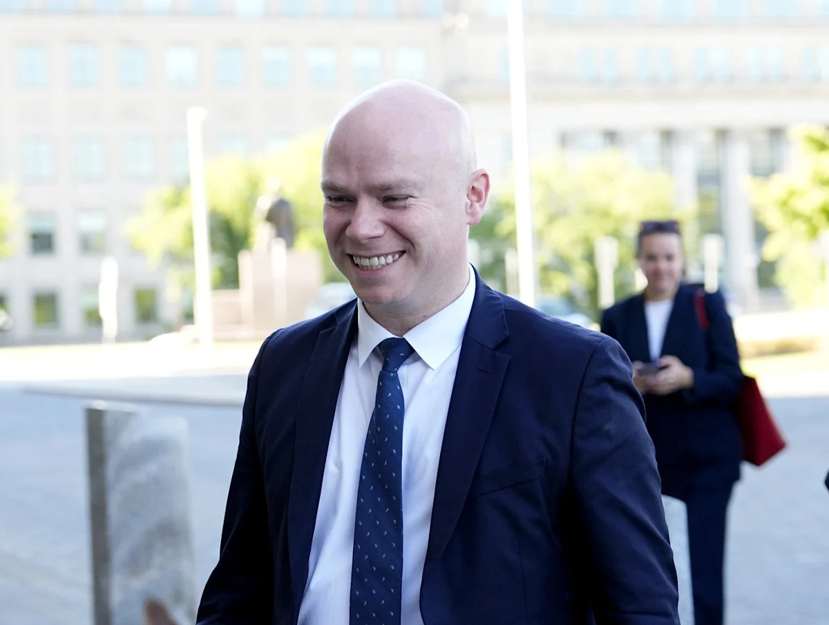 Carney shuffles PMO as aide leaves to run in B.C. byelection