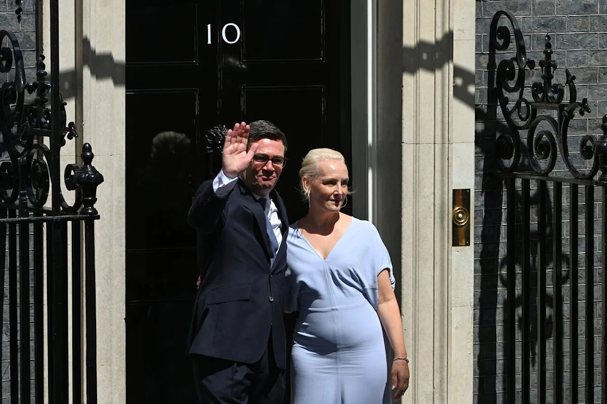 Carney congratulates new U.K. Prime Minister Burnham, calls for continued co-operation