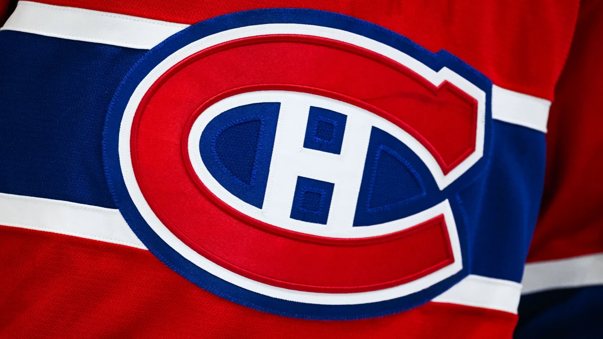 The Montreal Canadiens logo on a player's jersey during the second period at the Bell Centre.