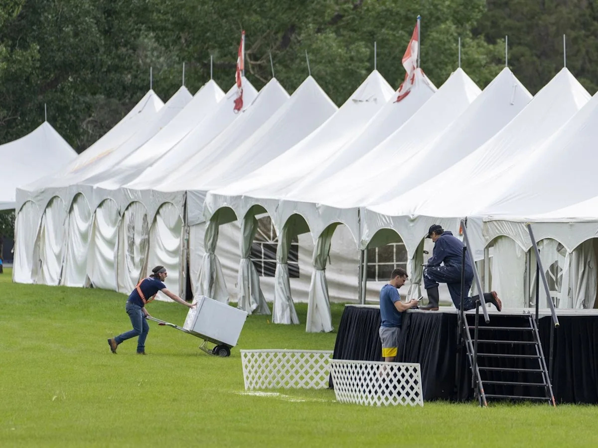 High winds shut down Edmonton Heritage Festival in its return to Hawrelak Park