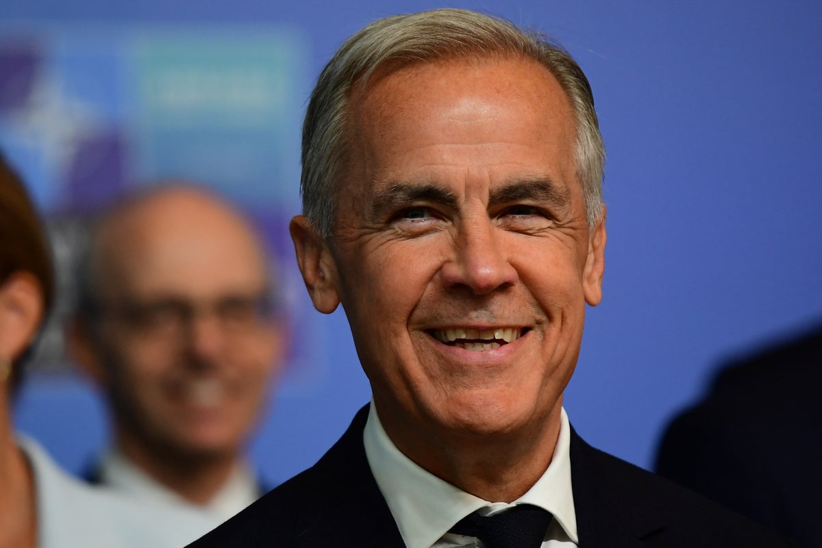 Canadian PM Mark Carney couldn’t resist a dig at Trump after a teleprompter glitch