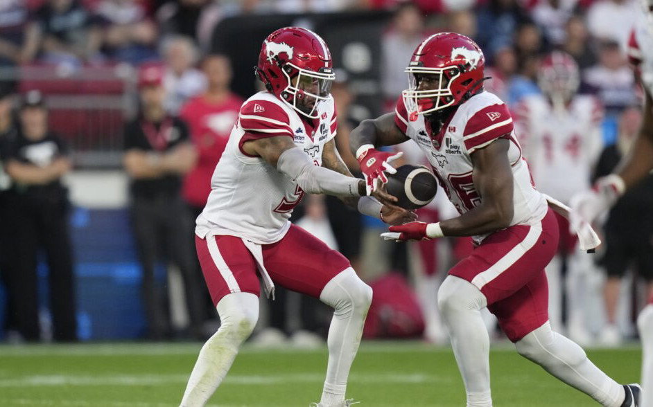 Calgary Stampeders were 'hanging on by fumes' ahead of fatal third-down stop in Toronto: Dave Dickenson