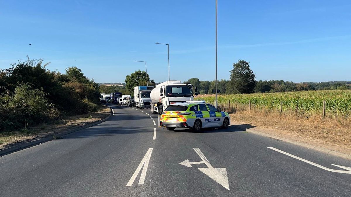 Ketchup chaos as spill causes traffic bottleneck
