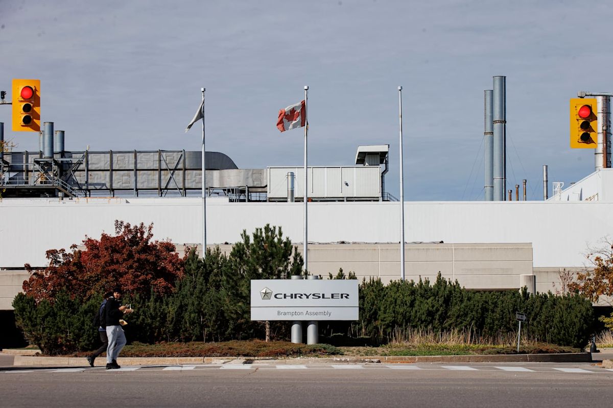 Stellantis is considering closing and selling Brampton assembly plant, Unifor says