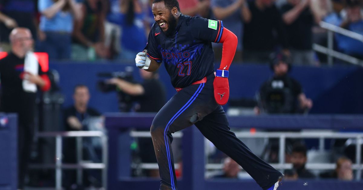 Two Errors, One Kirk, and a 3-1 Loss in Toronto