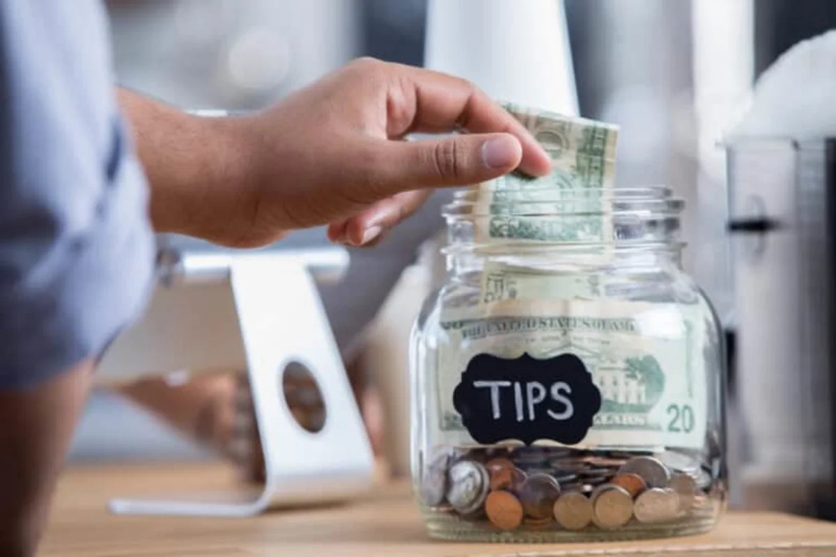 What Are the Safest Dividend Stocks in Canada Right Now?