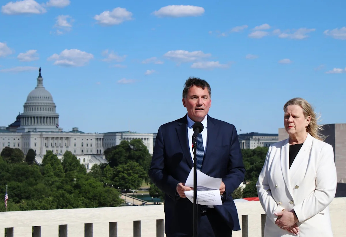 LeBlanc set to meet U.S. trade representative Sunday as tariff deadline looms
