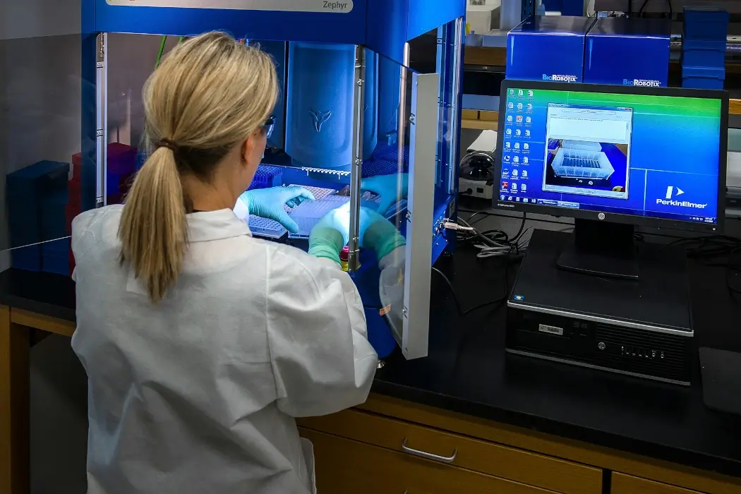 A scientists at work in a lab.