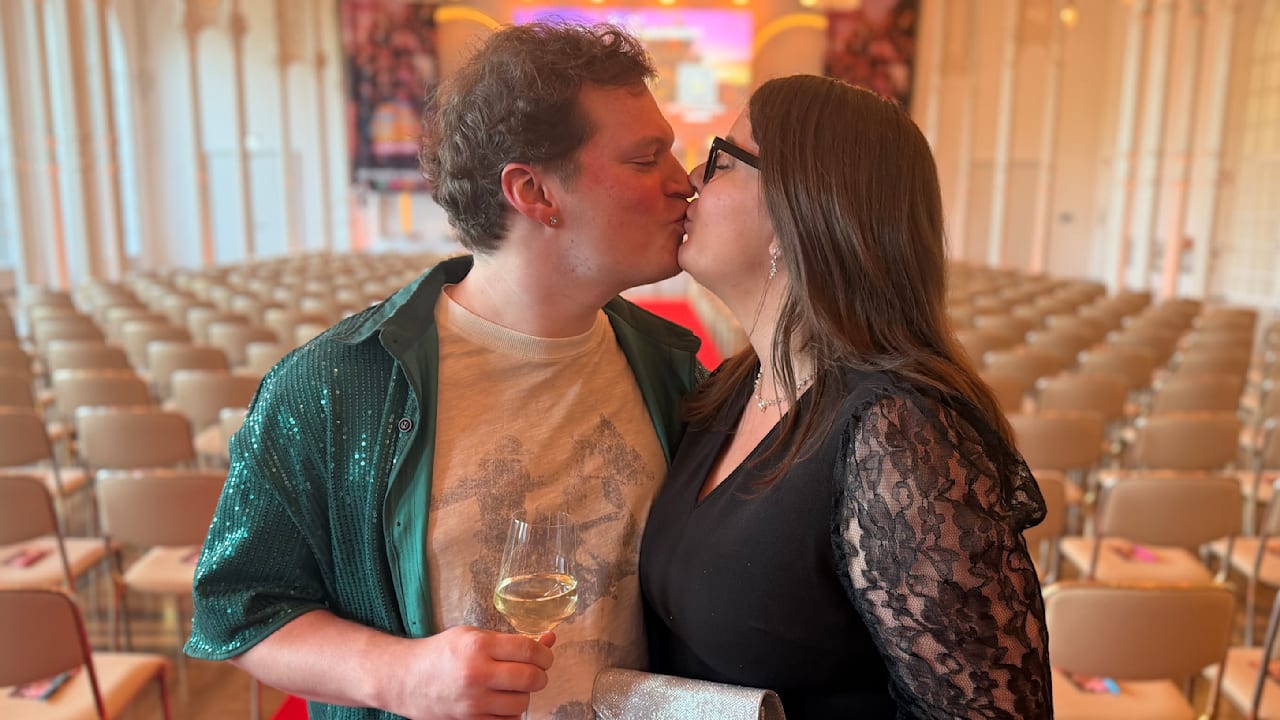 Vor den „Reality Awards“: Trash-Star zeigt nach 3 Jahren seine Freundin | Unterhaltung