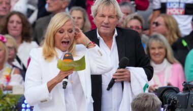 "Du darfst nicht hier sein": Andrea Kiewel schickt Bernhard Brink von der "Fernsehgarten"-Bühne