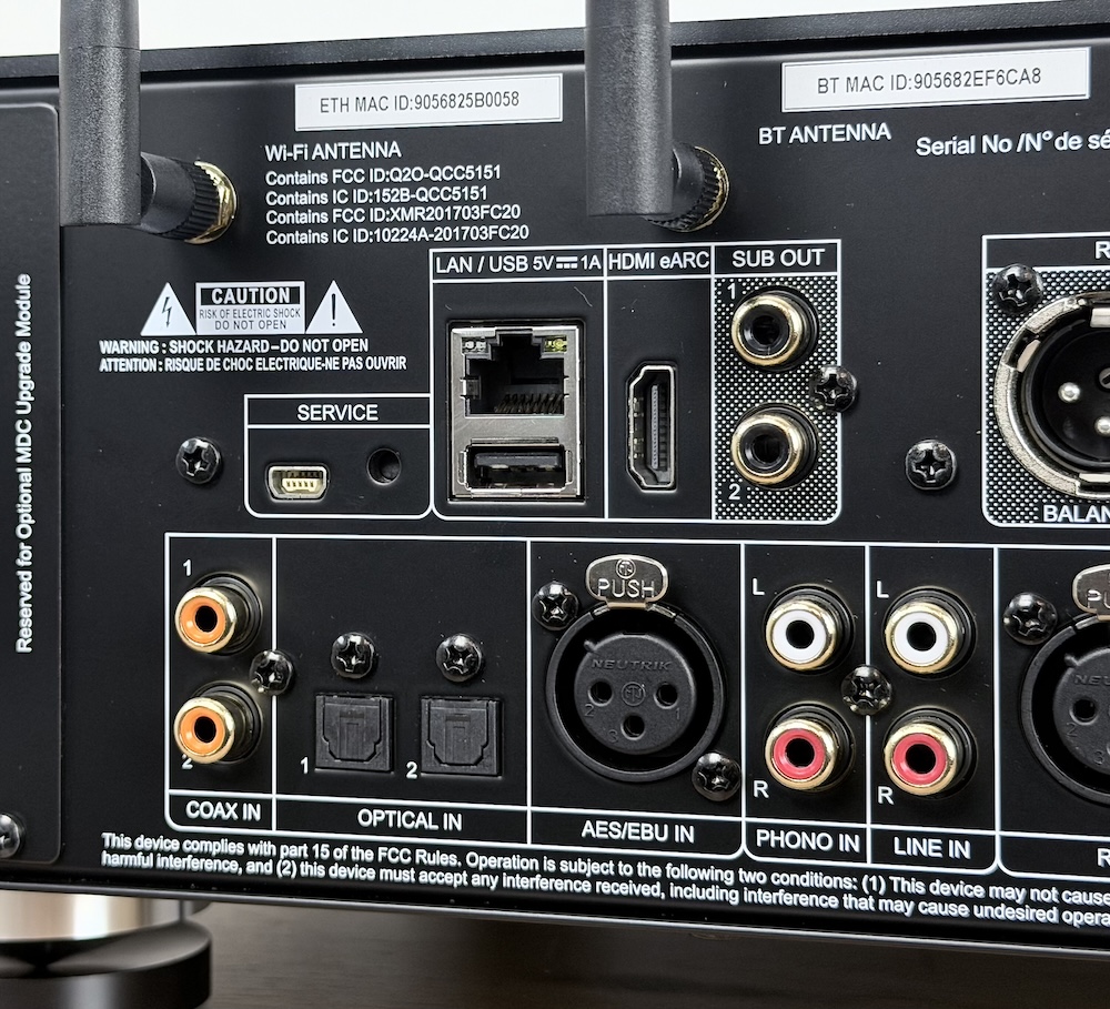 NAD M33 V2 Anschluesse Rueckseite2