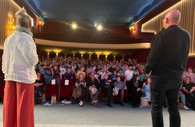 Pro Senectute Suisse a récompensé les lauréats du Prix Chronos 2026 au cinéma ...
