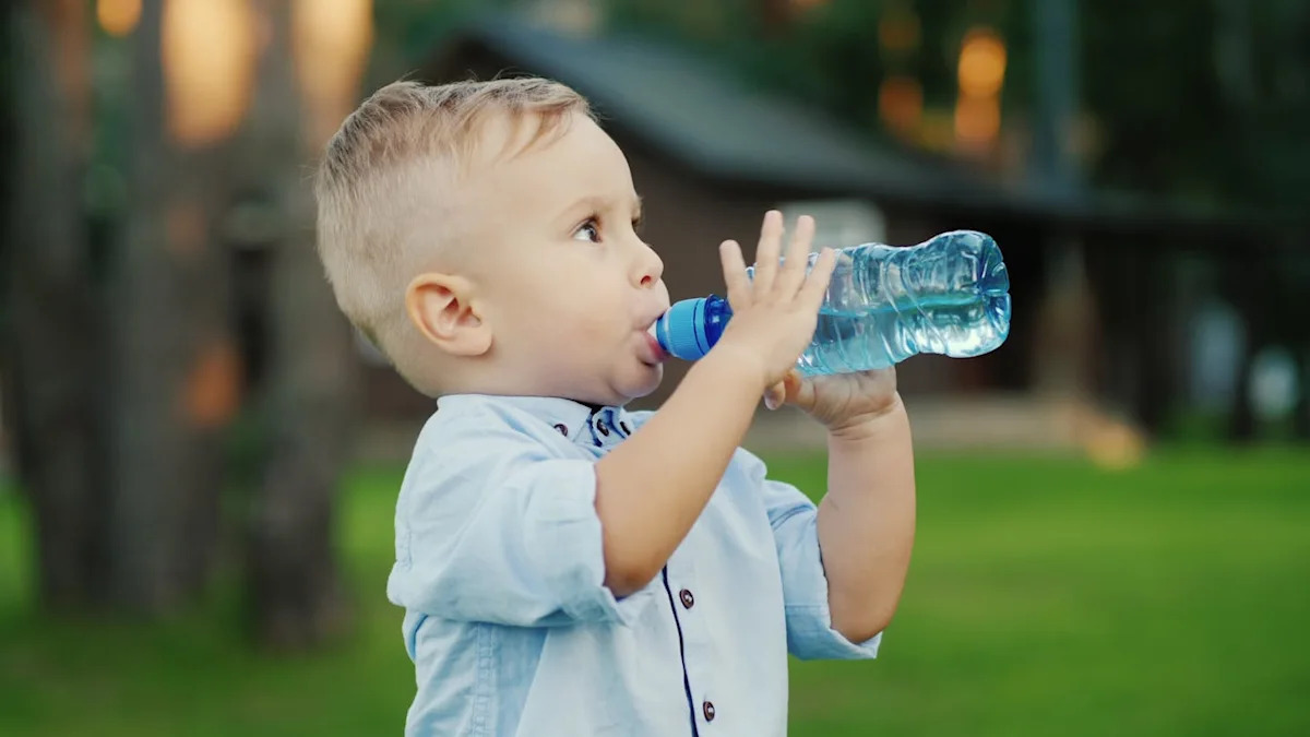 PFAS : ce qu’une exposition précoce engendrerait au niveau intestinal chez l’enfant