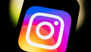 "Tout ce que je vois, c'est Instagzam" : le nouveau logo texte d'Instagram moqué par les internautes