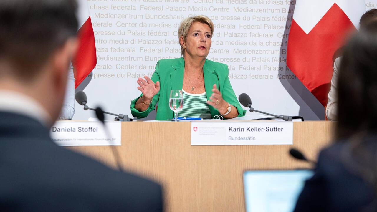 Un excédent surprise plutôt qu’un déficit, le Conseil fédéral demande 1 milliard pour l’armement