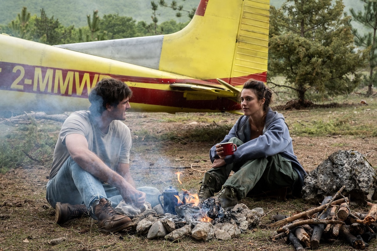 Jacob Elordi et Margaret Qualley dans 