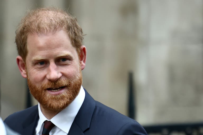 Harry et d'autres célébrités contraintes de verser 9,5 millions de livres au Daily Mail